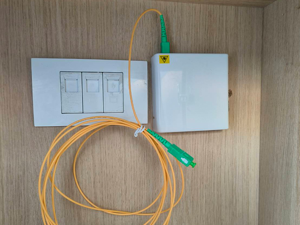 วางระบบไฟเบอร์ระยะไกลสำหรับโรงงาน/โกดัง