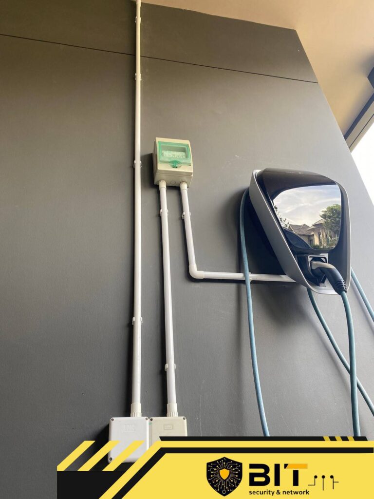 ติดตั้งโซลาร์เซลล์ ระบบสื่อสารอัตโนมัติและ IoT สำหรับอาคารและโรงงาน